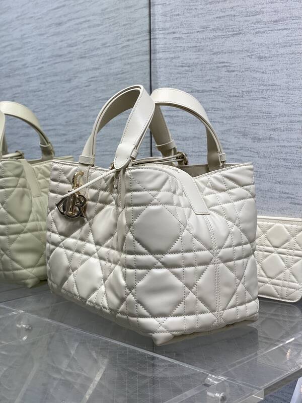 Dior Lady White shoulder — 1:1 Replica