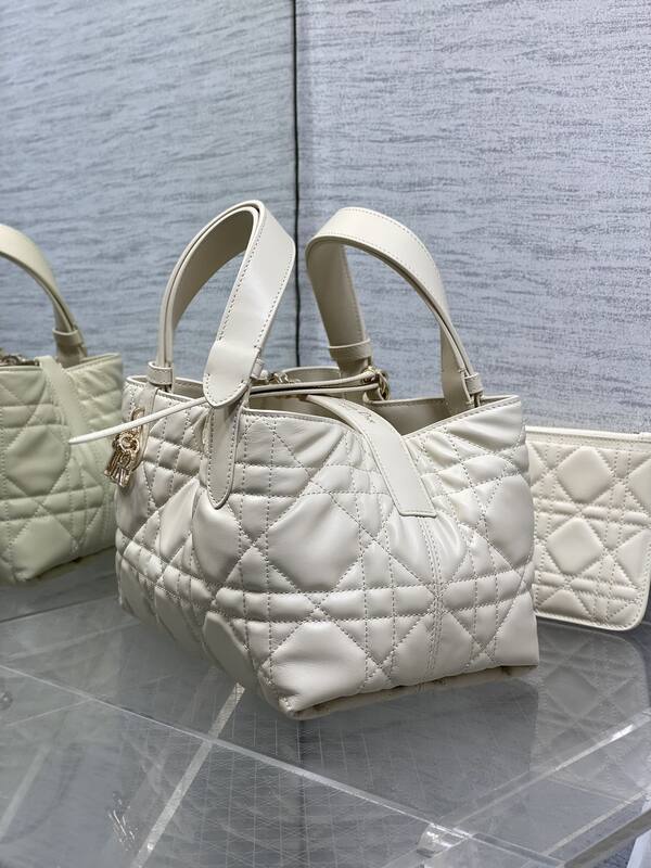 Dior Lady White handbag — Premium Replica