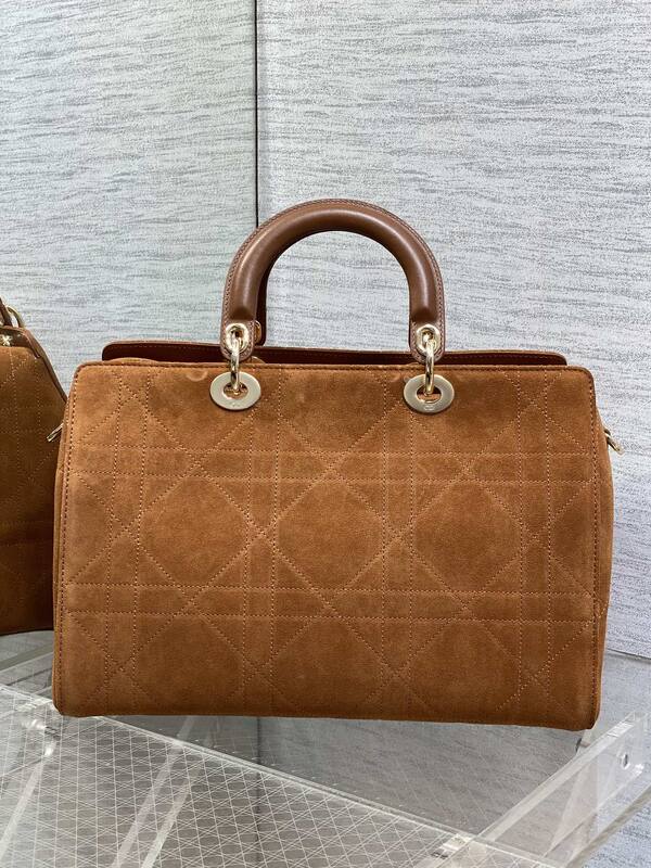 Dior Lady Brown suede shoulder — AAA Quality Replica