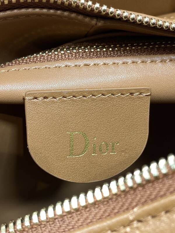 Dior Lady Tan shoulder — 1:1 Replica