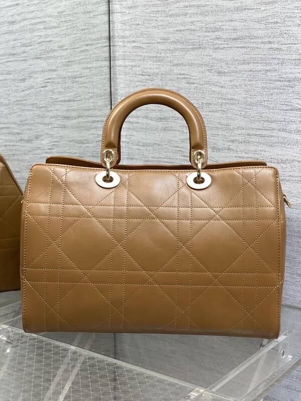Dior Lady Tan shoulder — 1:1 Replica