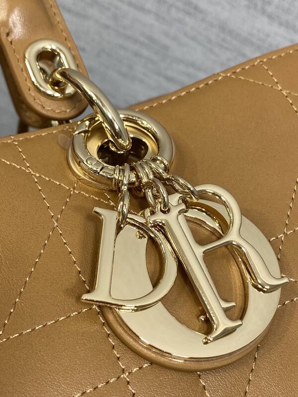 Dior Lady Tan shoulder — 1:1 Replica
