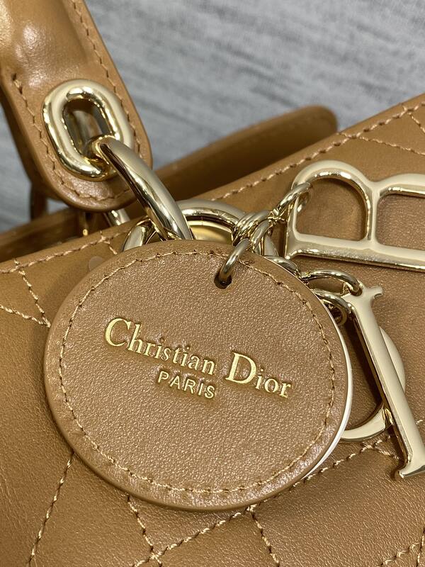 Dior Lady Tan shoulder — 1:1 Replica