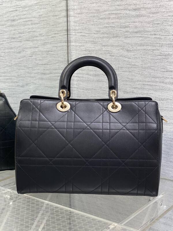 Dior Lady Black shoulder — AAA Quality Replica