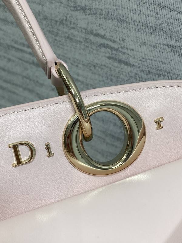 Dior Toujours Light pink shoulder — Top Quality Replica