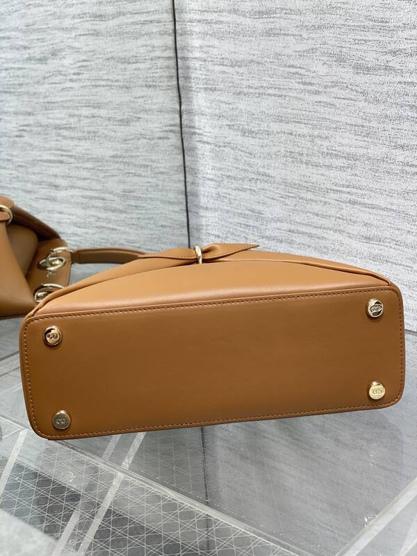 Dior Toujours Tan shoulder — Premium Replica