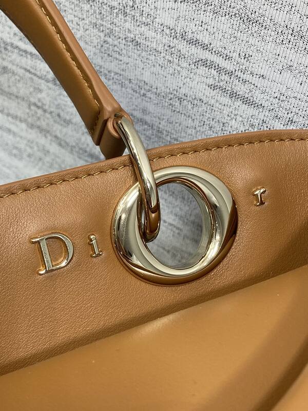 Dior Toujours Tan shoulder — Premium Replica