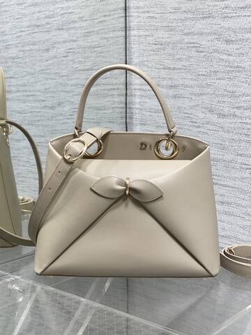 Dior Dioramour Beige crossbody 1 1 Replica