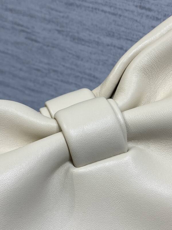 Dior Cream shoulder — AAA Quality Replica