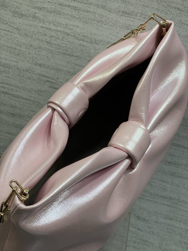 Dior Pearlescent Pink shoulder — AAA Quality Replica