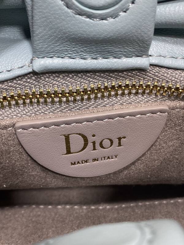 Dior Light Blue shoulder — Top Quality Replica