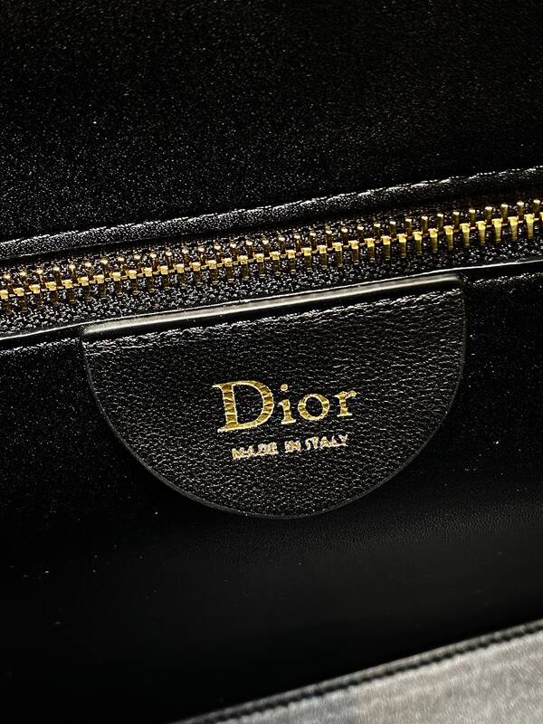 Dior Black crossbody — Top Quality Replica