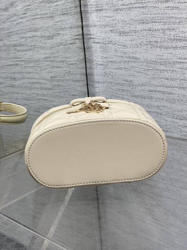 Dior Lady Vanity Cream crossbody — AAA Quality Replica