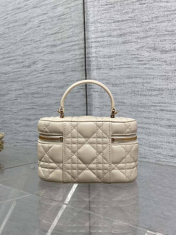 Dior Lady Vanity Cream crossbody — AAA Quality Replica