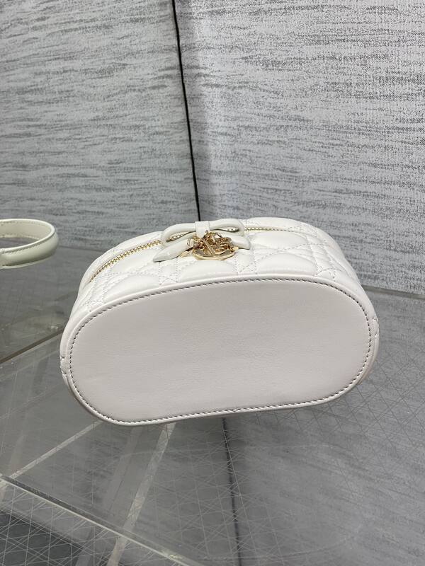 Dior Lady White crossbody — AAA Quality Replica