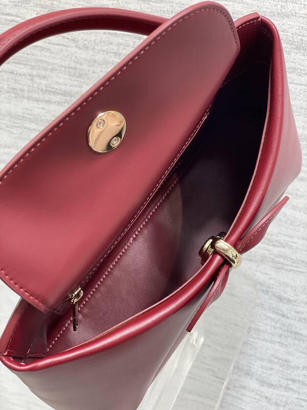 Dior Burgundy shoulder — 1:1 Replica