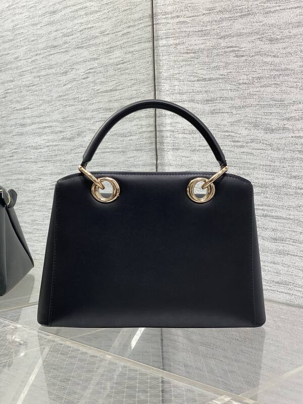 Dior Bobby Black shoulder — AAA Quality Replica