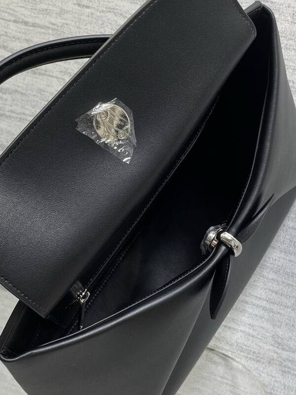 Dior Dioramour Black shoulder — Top Quality Replica