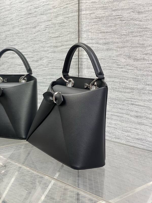 Dior Black shoulder — AAA Quality Replica