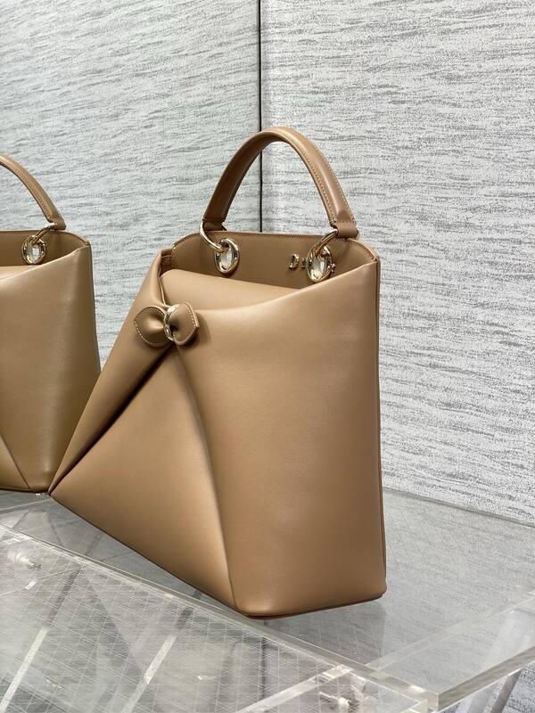 Dior Camel Beige tote — 1:1 Replica
