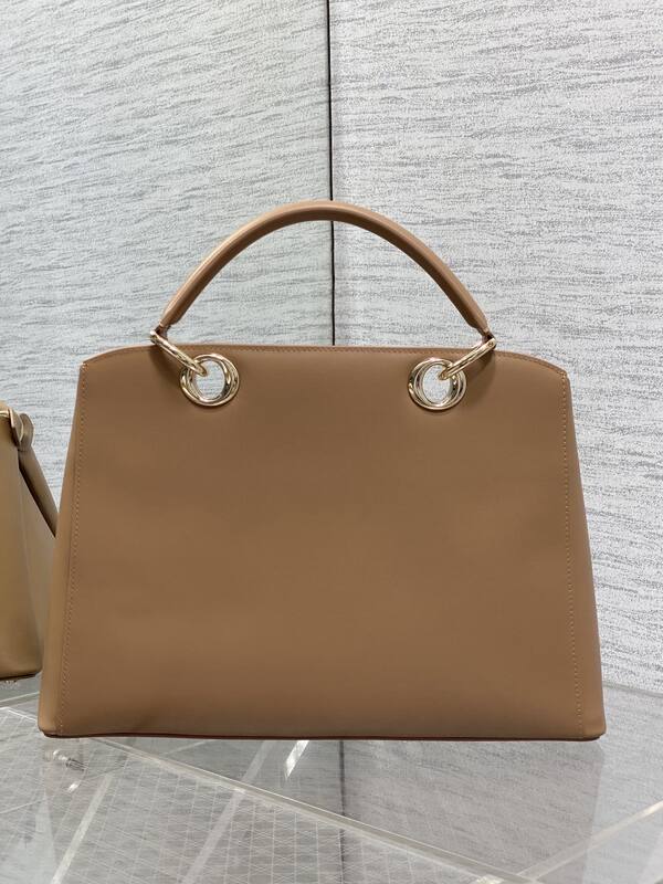 Dior Camel Beige tote — 1:1 Replica