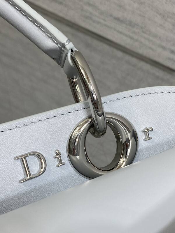 Dior Toujours White shoulder — AAA Quality Replica