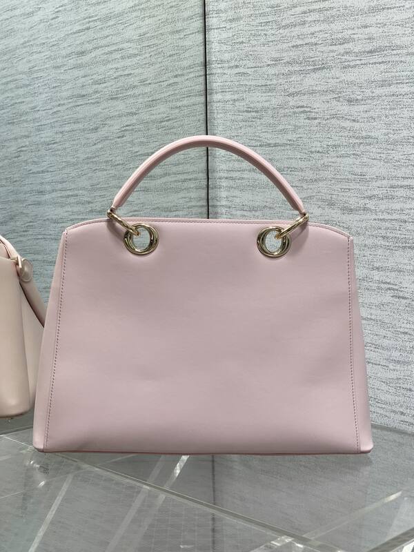 Dior Dioramour Pink shoulder — Premium Replica