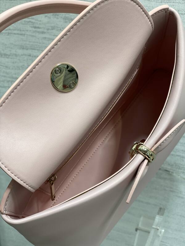 Dior Light Pink shoulder — 1:1 Replica