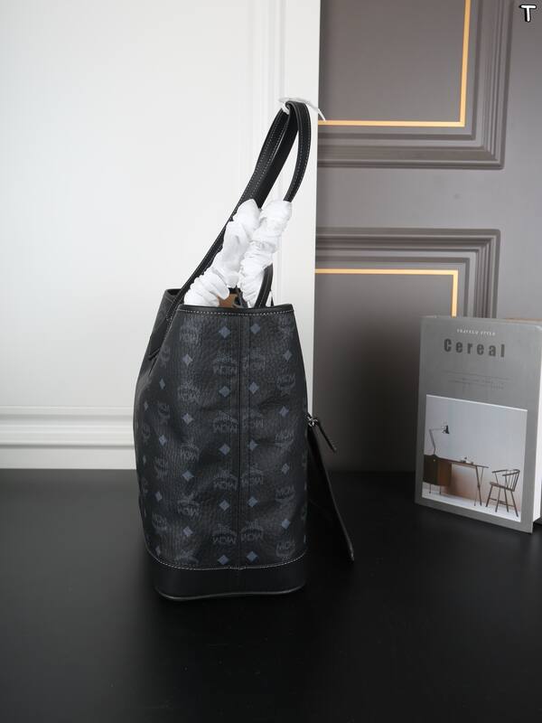 MCM Monogram 40x30x16cm shoulder bag — 1:1 Replica