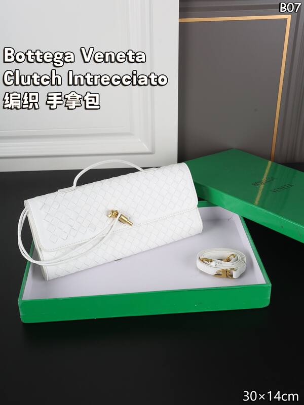 Bottega Veneta Clutch Intrecciato Brown Intrecciato leather 30×14cm clutch — Premium Replica