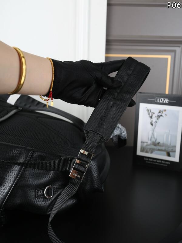 Prada Black backpack — Premium Replica