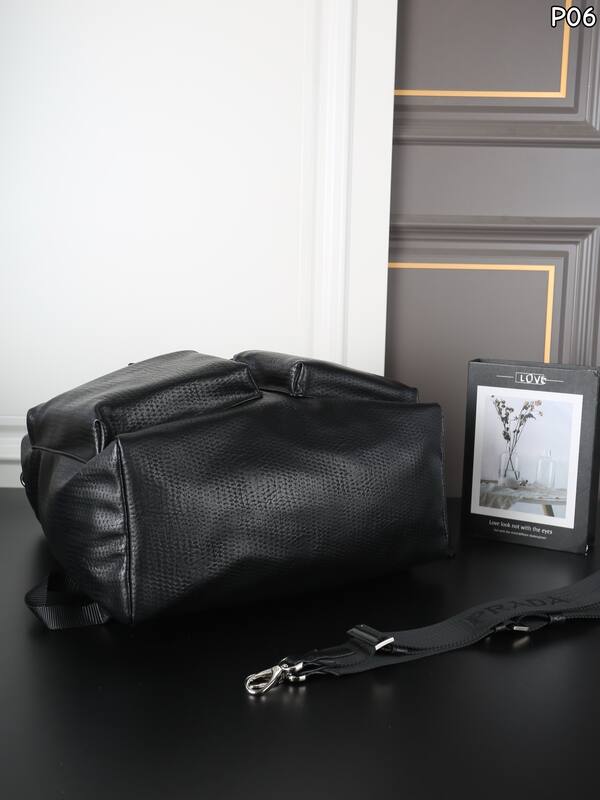 Prada Black backpack — Premium Replica