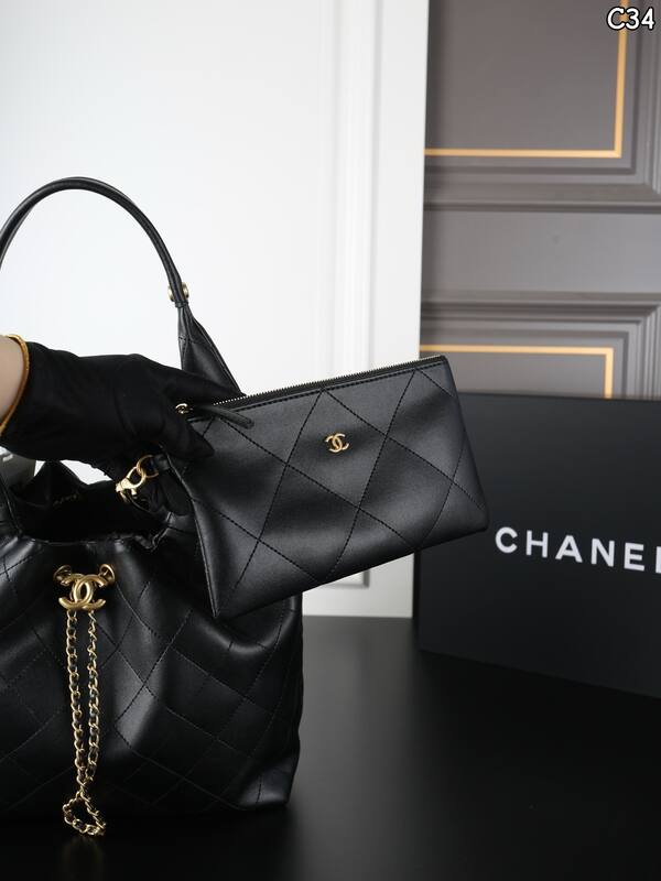 Chanel Black shoulder — 1:1 Replica