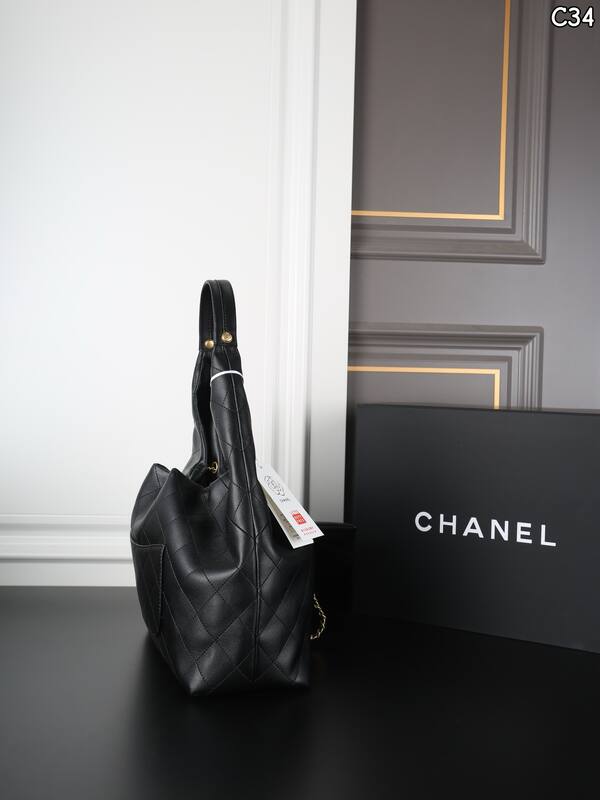 Chanel Black shoulder — 1:1 Replica