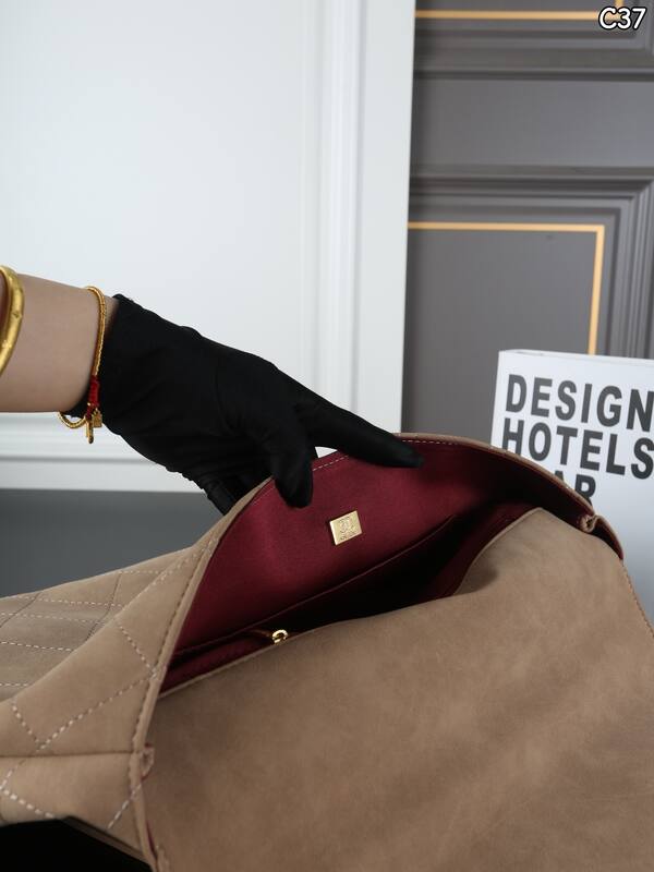 Chanel Flap Bag Beige suede shoulder — Premium Replica