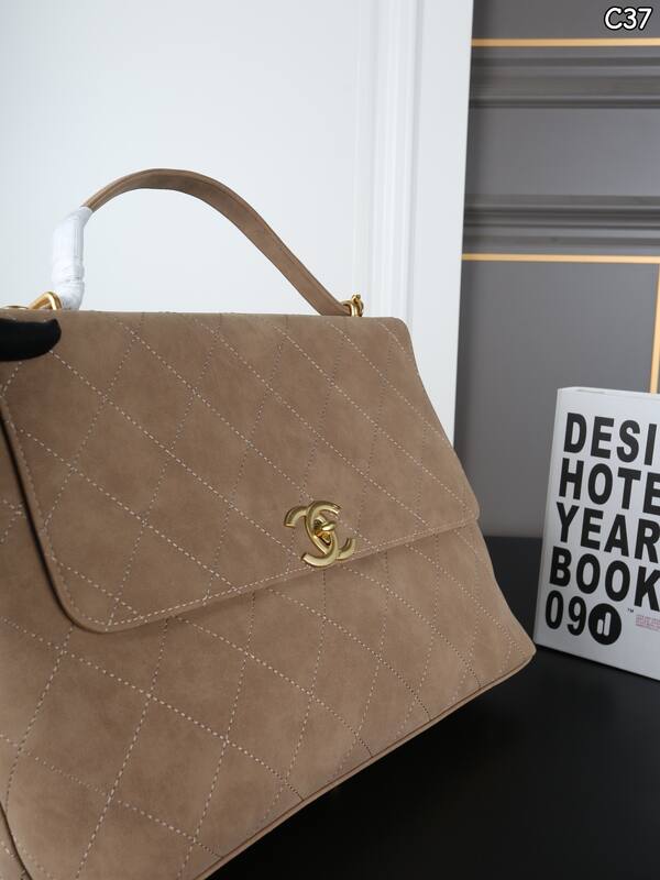 Chanel Flap Bag Beige suede shoulder — Premium Replica