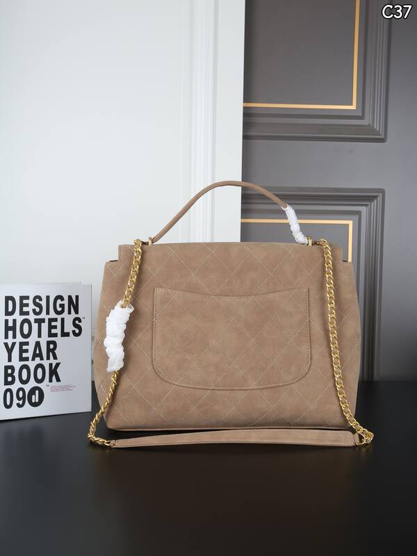 Chanel Flap Bag Beige suede shoulder — Premium Replica
