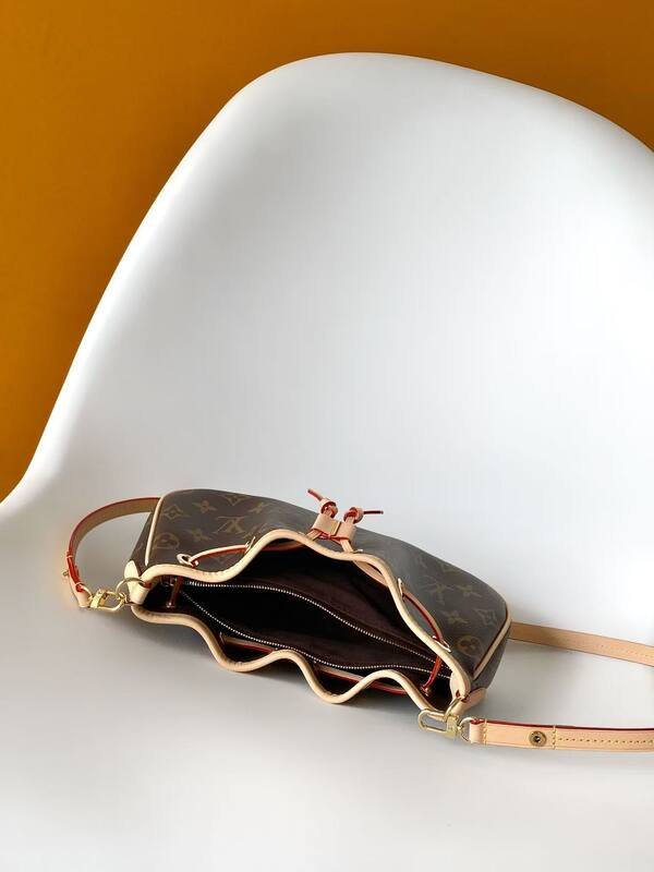 Louis Vuitton Nano Frivole Monogram 26 crossbody — Top Quality Replica
