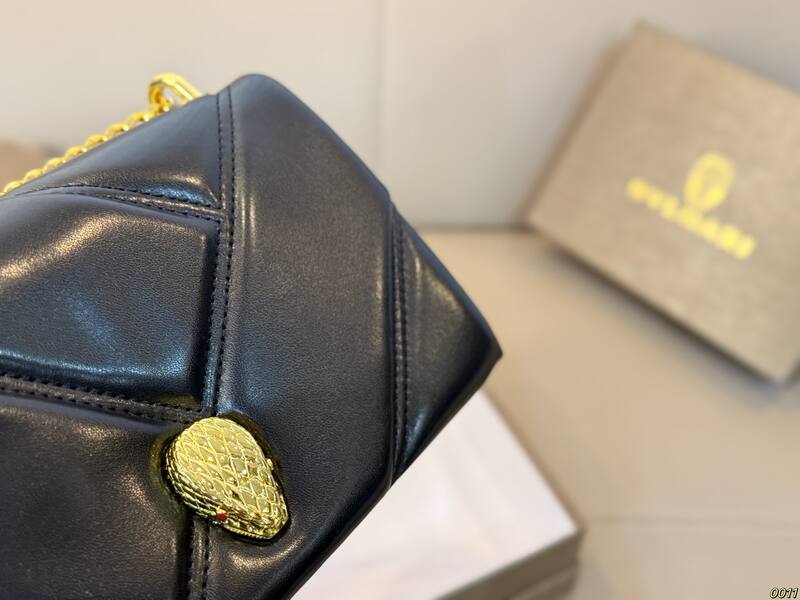 Bulgari shoulder bag — Top Quality Replica
