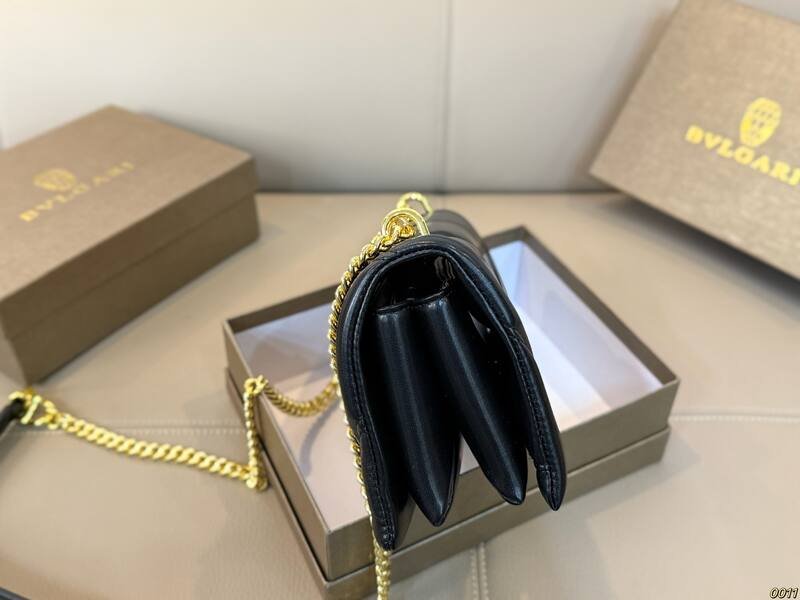 Bulgari shoulder bag — Top Quality Replica