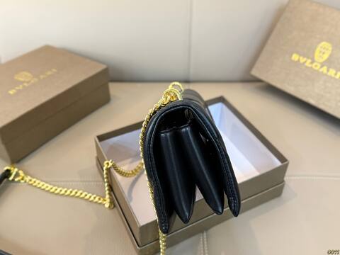 Bulgari shoulder bag Top Quality Replica