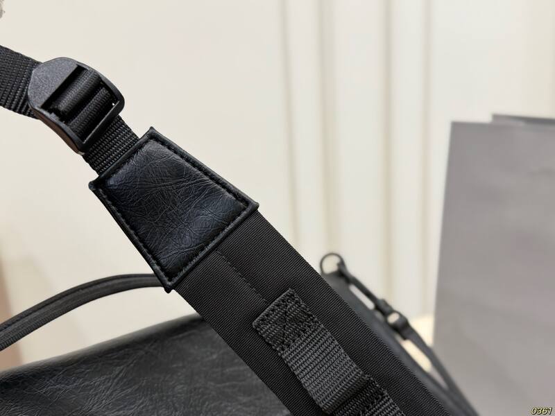 Balenciaga Black 40x30x16cm shoulder bag — Top Quality Replica