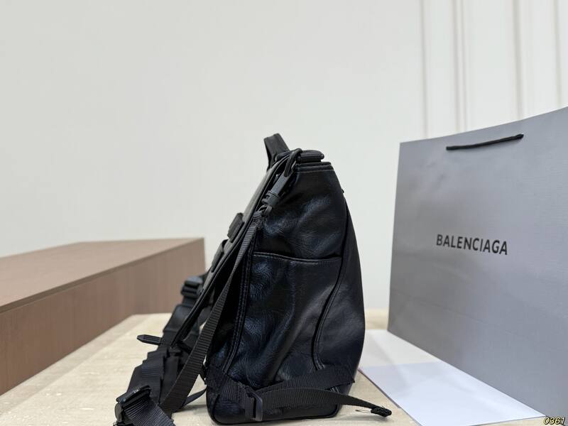 Balenciaga Black 40x30x16cm shoulder bag — Top Quality Replica