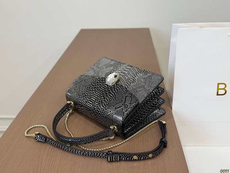 Bulgari shoulder bag — Top Quality Replica