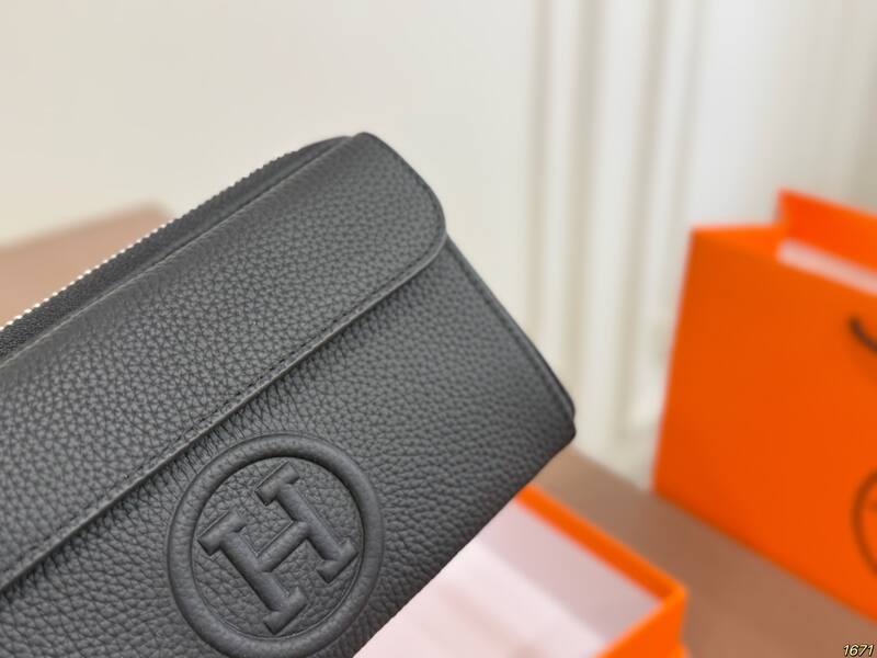 Hermes Black crossbody — 1:1 Replica