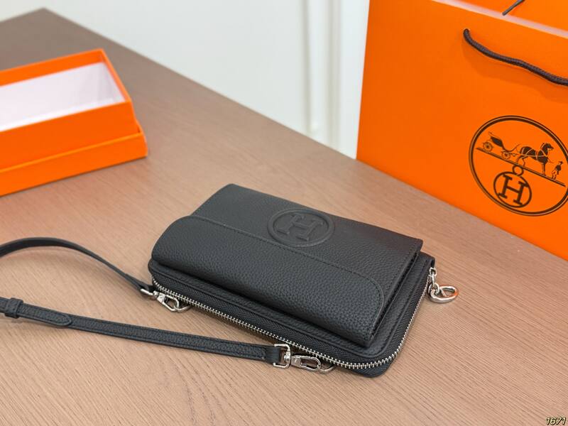 Hermes Black crossbody — 1:1 Replica