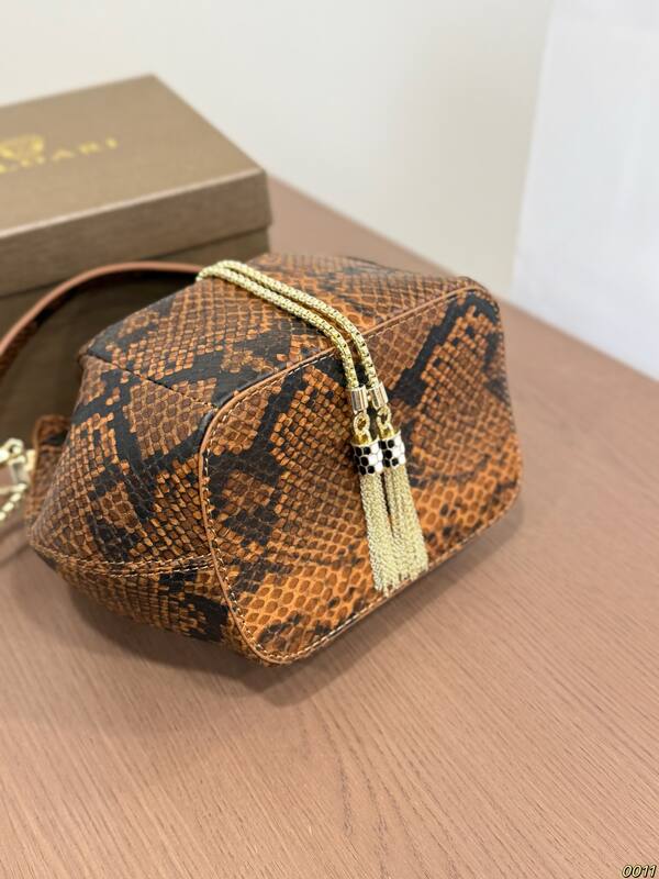 Bulgari shoulder bag — Top Quality Replica