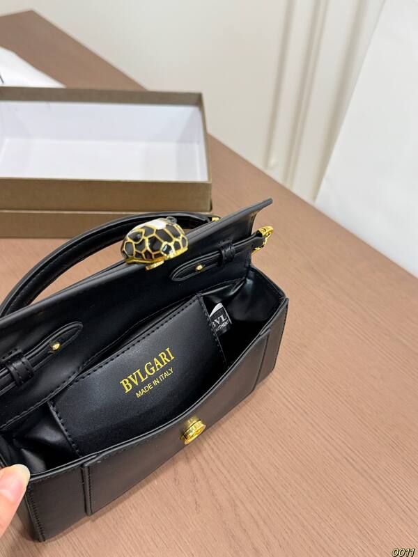 Bulgari shoulder bag — AAA Quality Replica