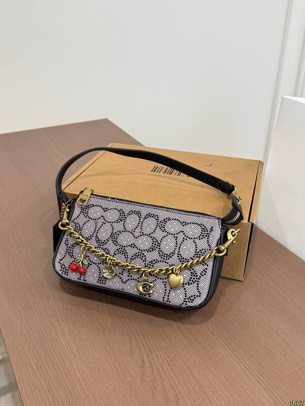 Coach Monogram 25x18x10cm shoulder bag — 1:1 Replica