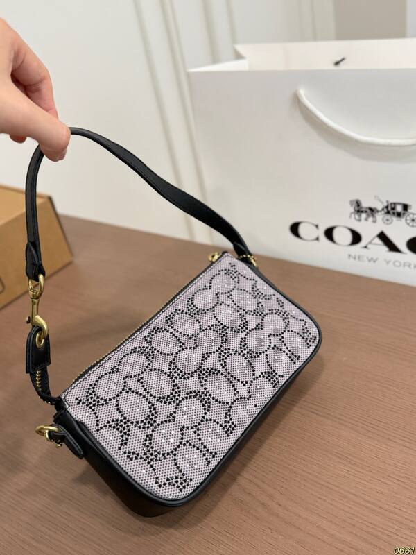 Coach Monogram 25x18x10cm shoulder bag — 1:1 Replica